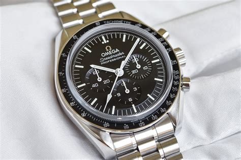 omega speedmaster moonwatch 2021 vs 2020|Omega Speedmaster moonwatch 42mm.